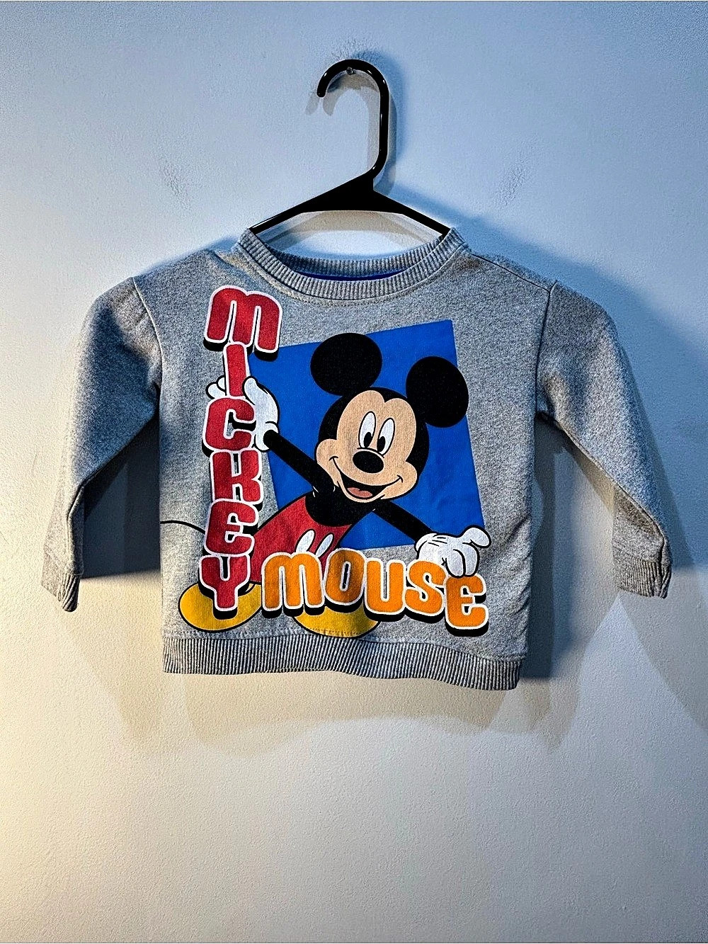 Disney Junior Mickey Mouse Sweatshirt Toddler 2T Gray Graphic Crewneck Pullover